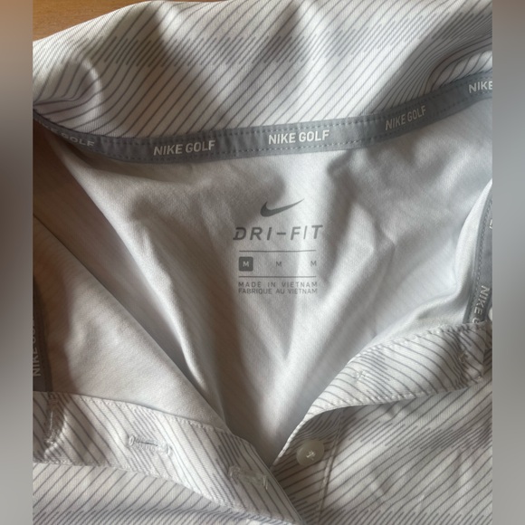 nike golf t-shirt - Picture 3 of 3